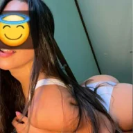 mía santos