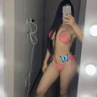 Nikolle Smith real.