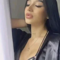 Laura56
