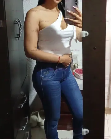 Karina 3233035292